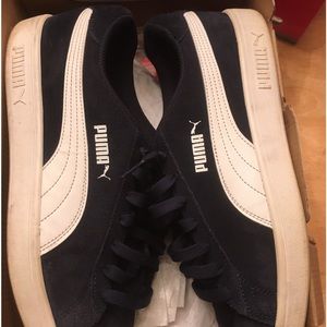 Puma smash V2 mens suede casual shoe sz 11 Peacoat  / white  Preowned good